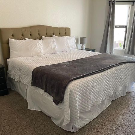 Vista Retreat - Country Club Estates Villa Сиера Виста Екстериор снимка